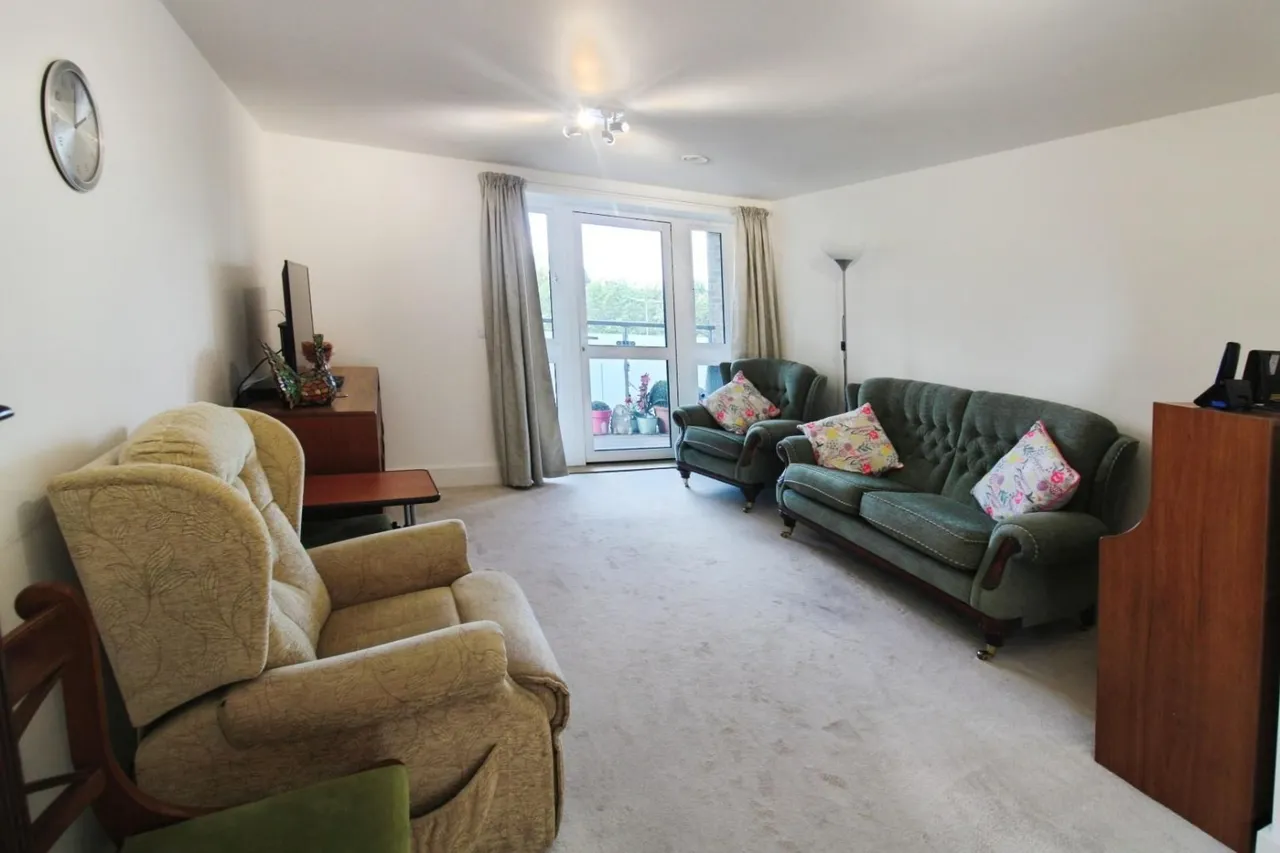 Albion Road, DA6, photo 8