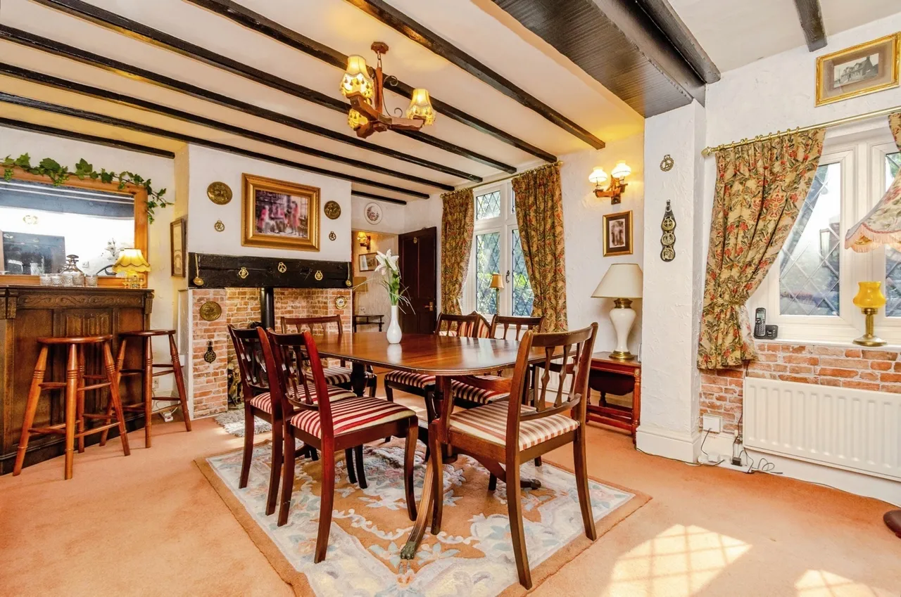 Church Road, Tettenhall Wood, WV6, photo 4