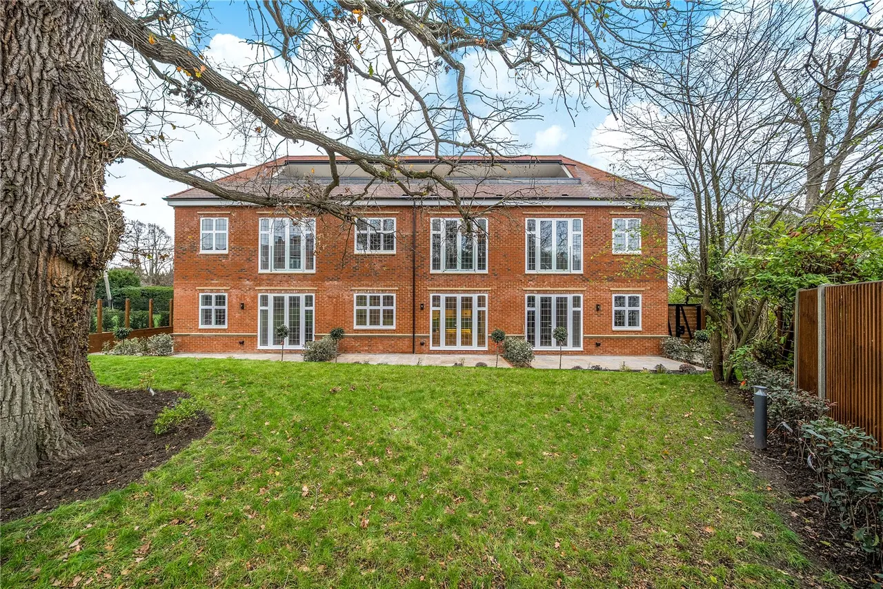 Green Lane, HA6, photo 10
