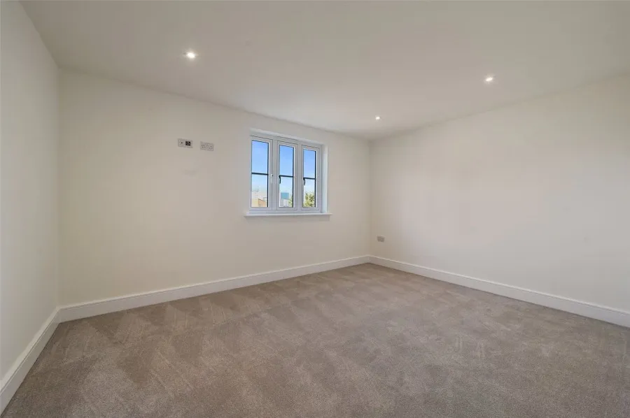 with 3 bedrooms in Perry Green, Much Hadham, SG10, photo 8