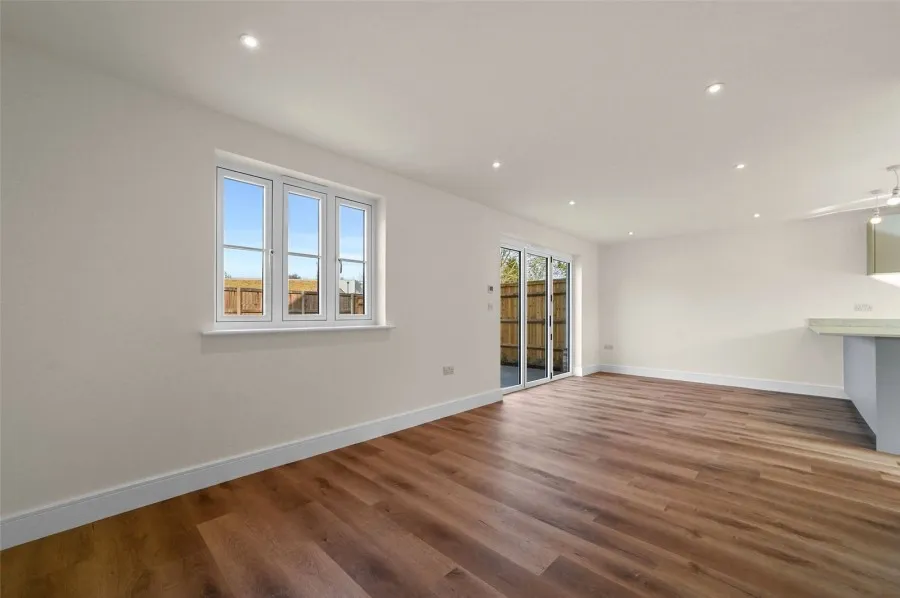 with 3 bedrooms in Perry Green, Much Hadham, SG10, photo 4