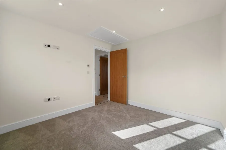 with 3 bedrooms in Perry Green, Much Hadham, SG10, photo 14