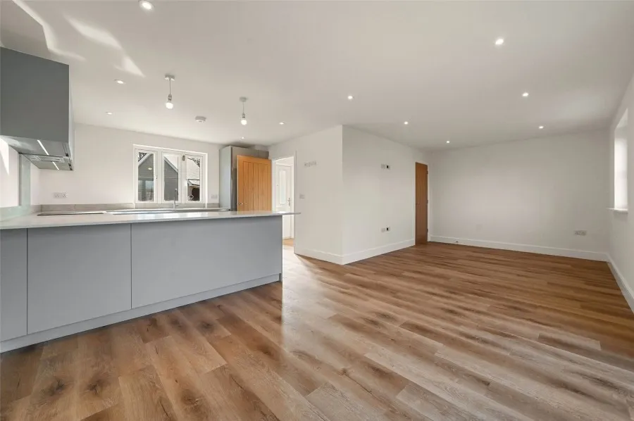 with 3 bedrooms in Perry Green, Much Hadham, SG10, photo 12