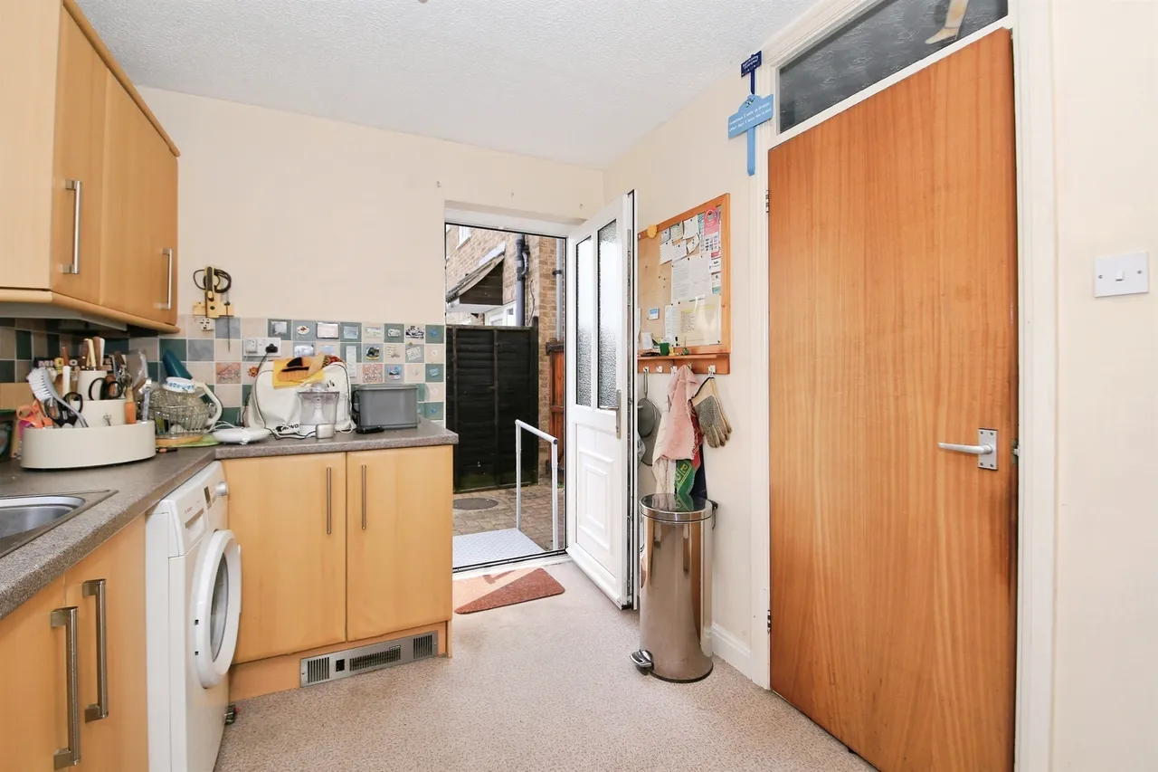 Squires Gate, Peterborough, PE4, photo 6