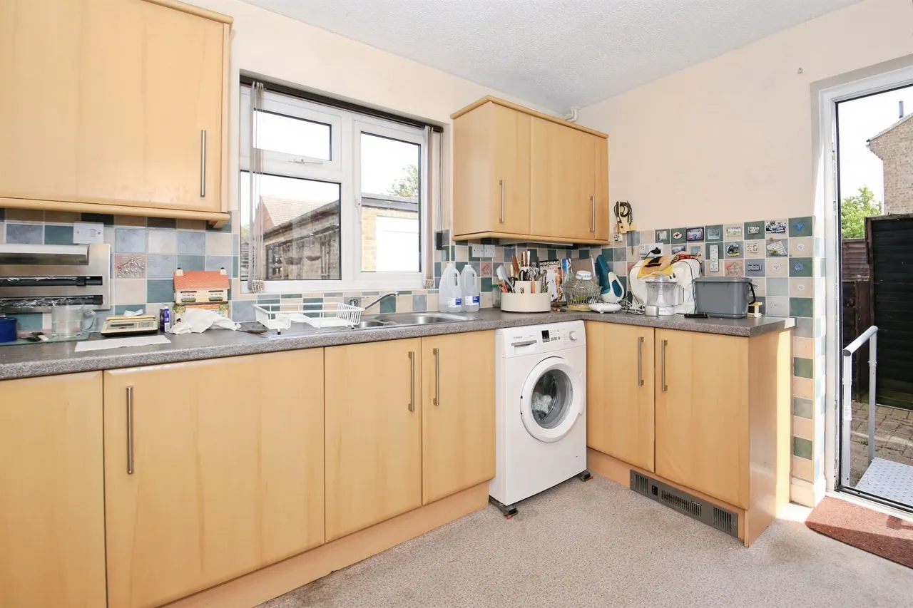 Squires Gate, Peterborough, PE4, photo 4
