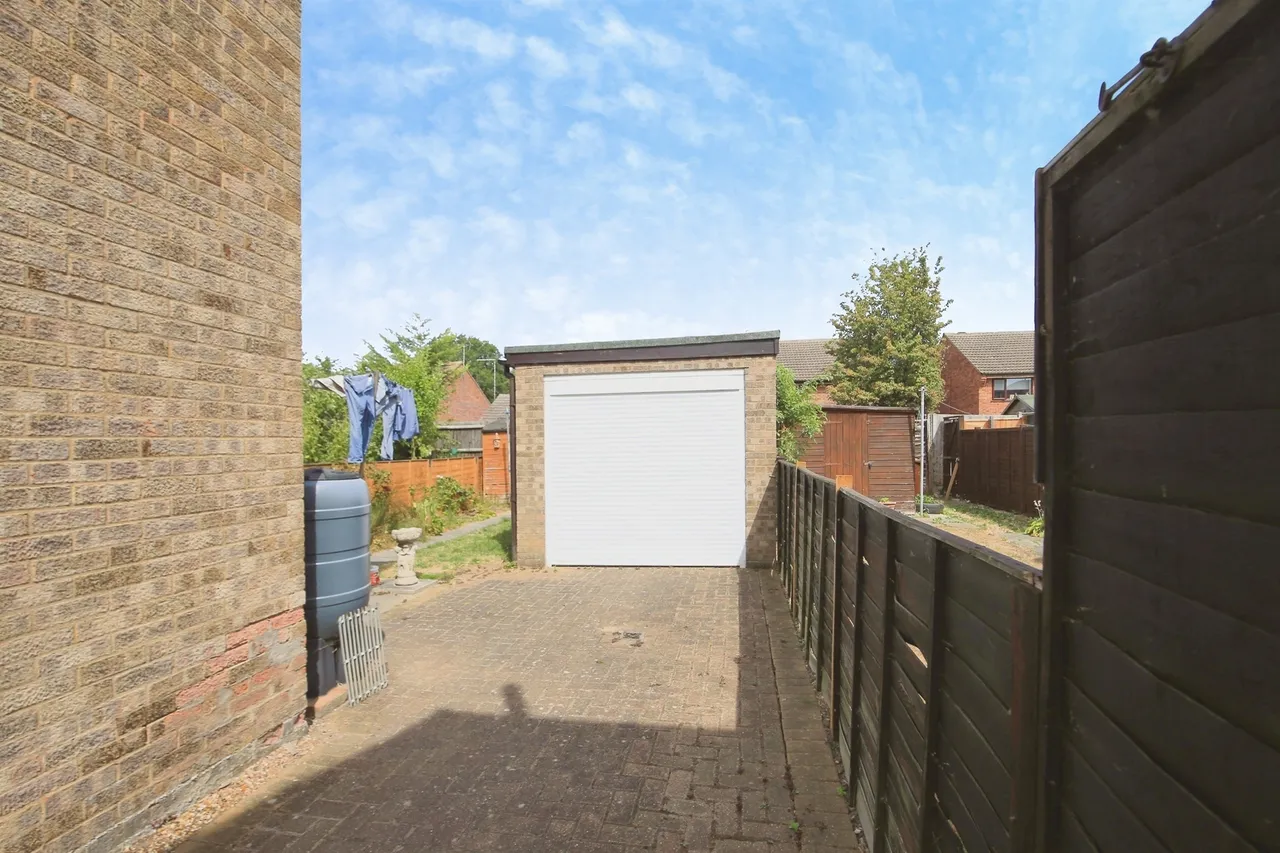 Squires Gate, Peterborough, PE4, photo 11