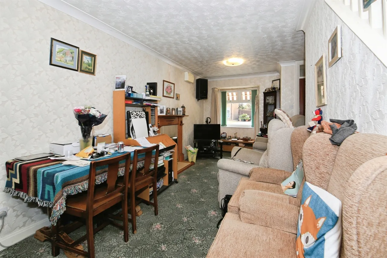 Squires Gate, Peterborough, PE4, photo 5