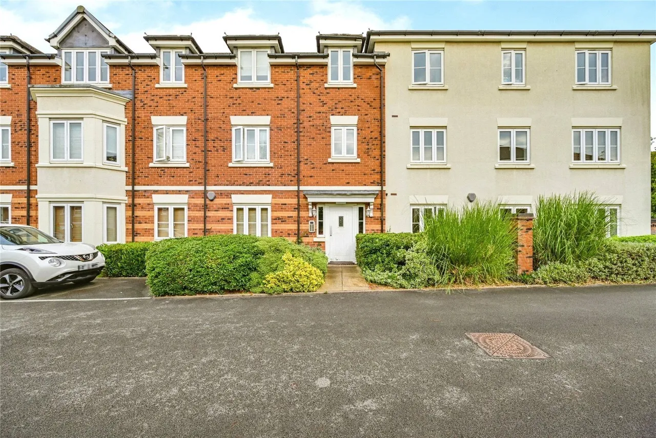Hollins Drive, Stafford, Staffordshire, ST16, photo 10
