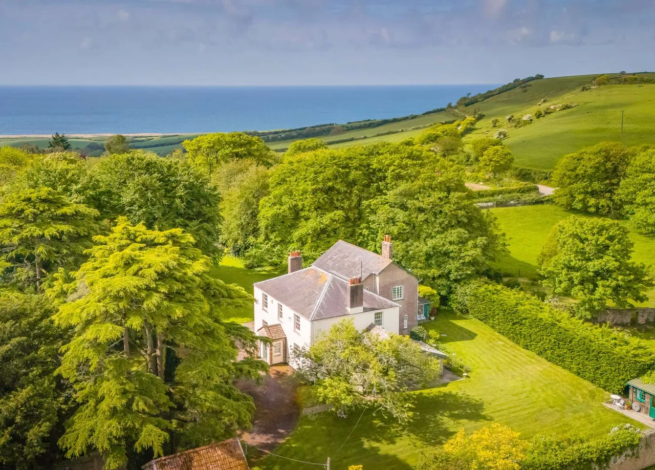 5 bed house for sale, Swyre, Dorchester, DT2