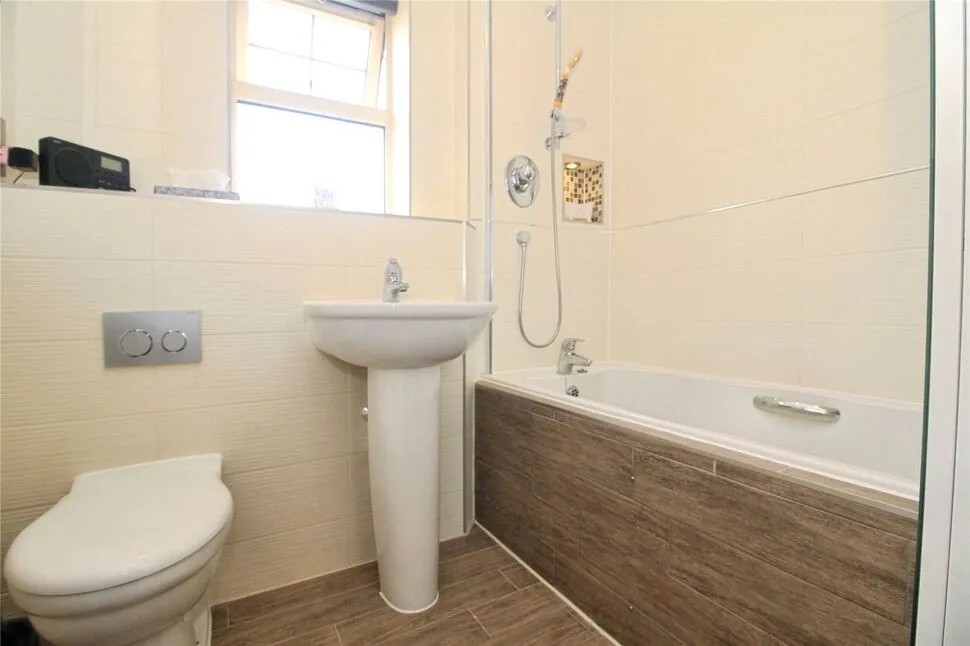 Field Close, Wolvey, LE10, photo 17
