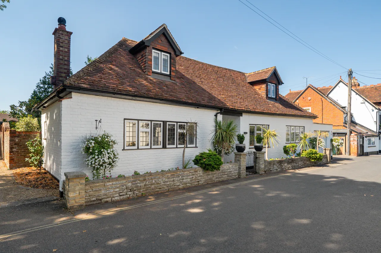 3 bed house for sale — Ferry Road, Bray, Maidenhead, SL6
