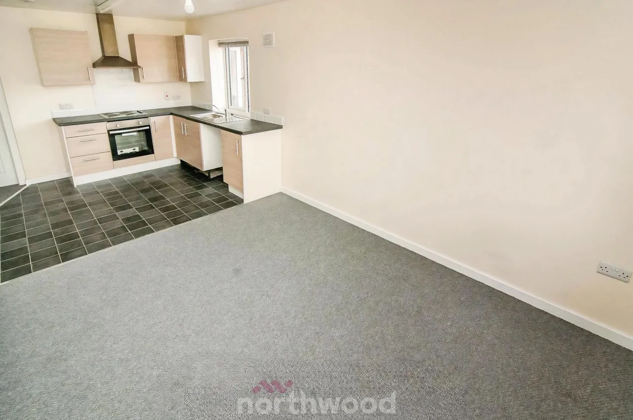 Holmes Carr Crescent, Rossington, DN11, photo 4