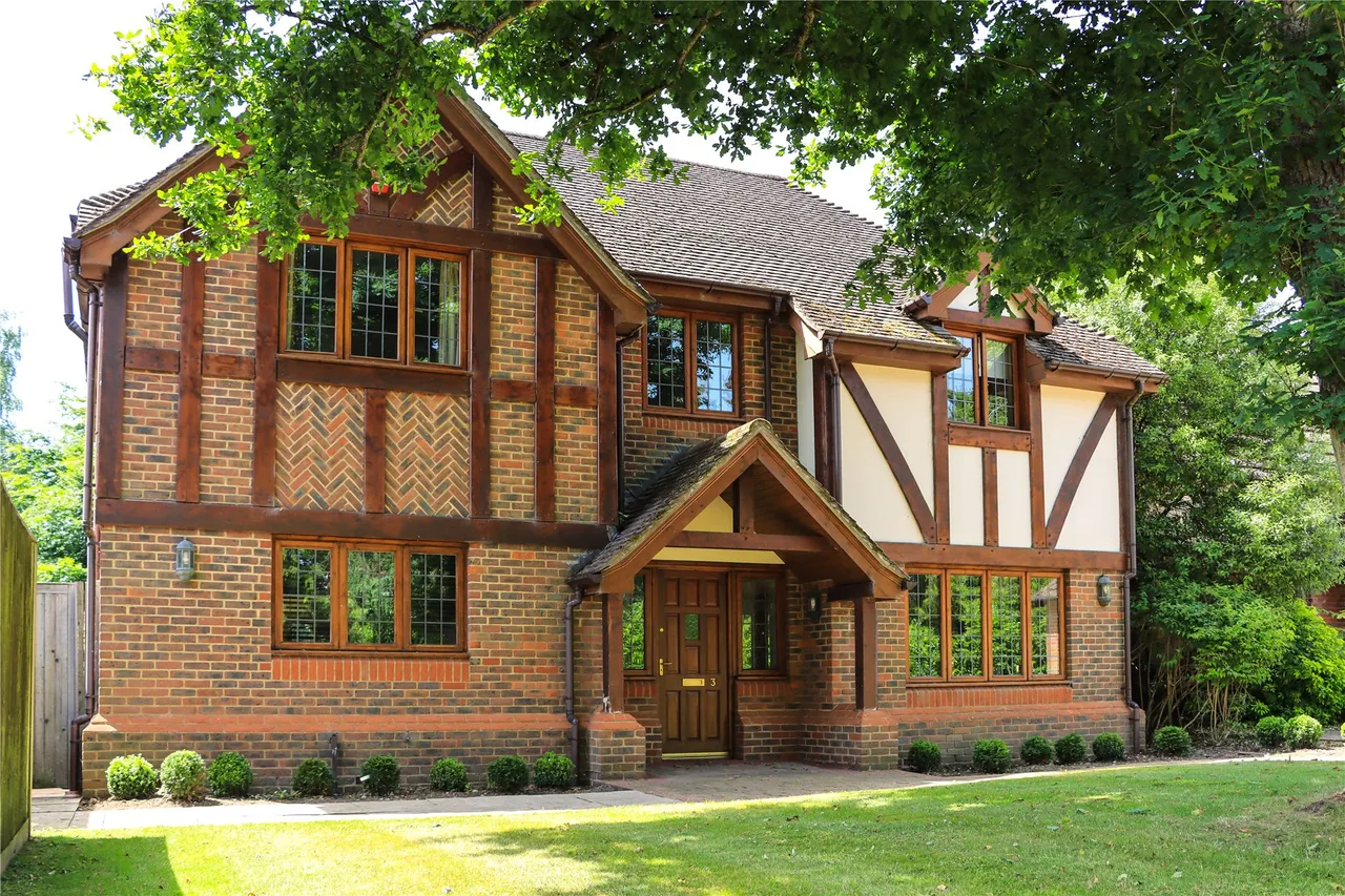 5 bed property for sale, Mill End Close, Prestwood, HP16