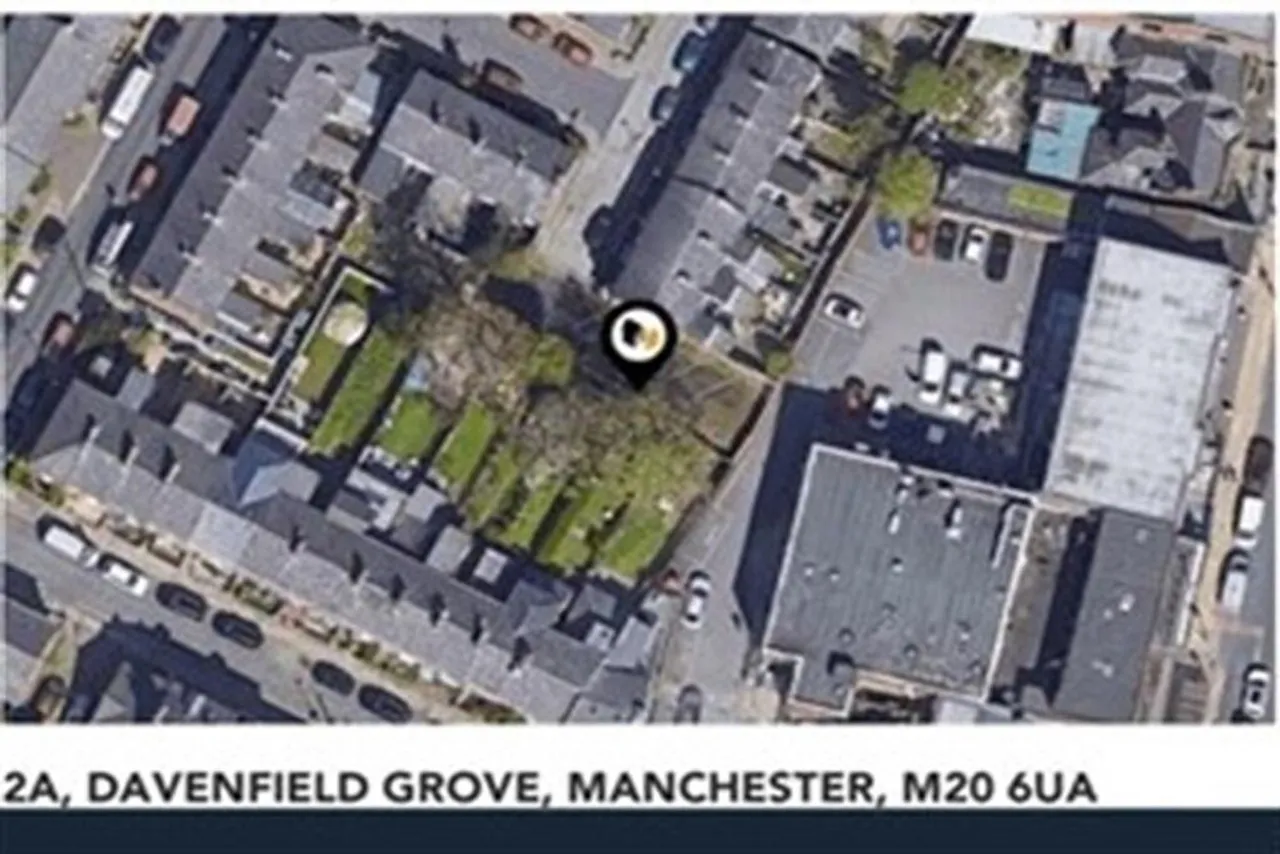 Davenfield Grove, Manchester, photo 2