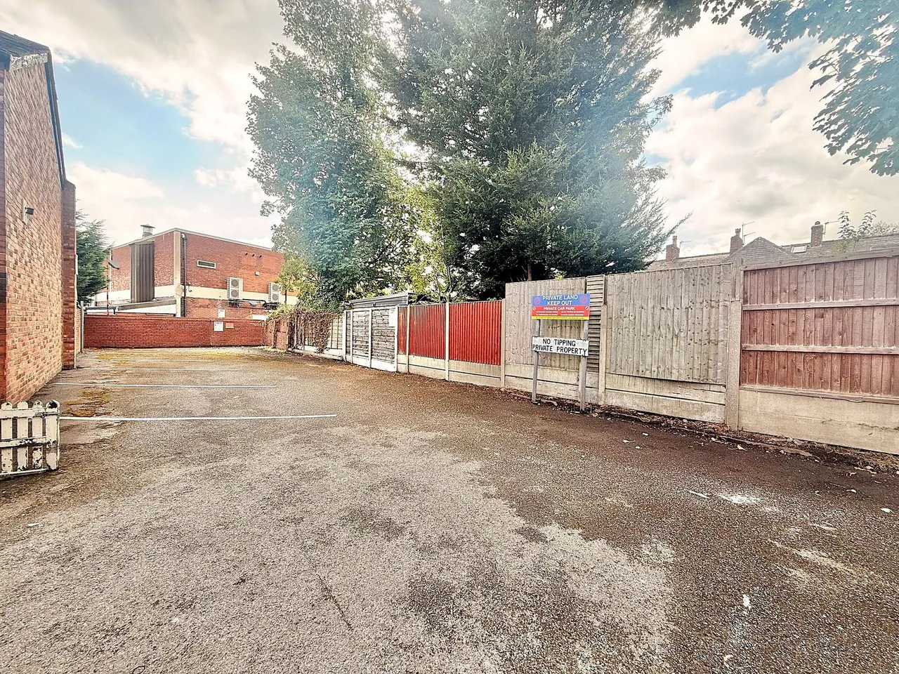 property for sale, Davenfield Grove, Manchester