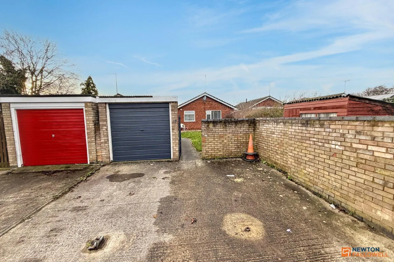 Bramall Court, Netherton, PE3, photo 10