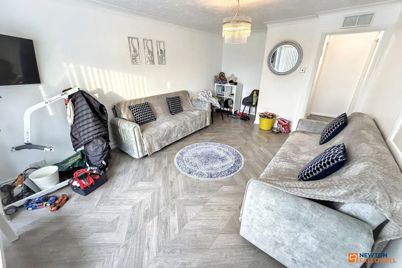Bramall Court, Netherton, PE3, photo 2
