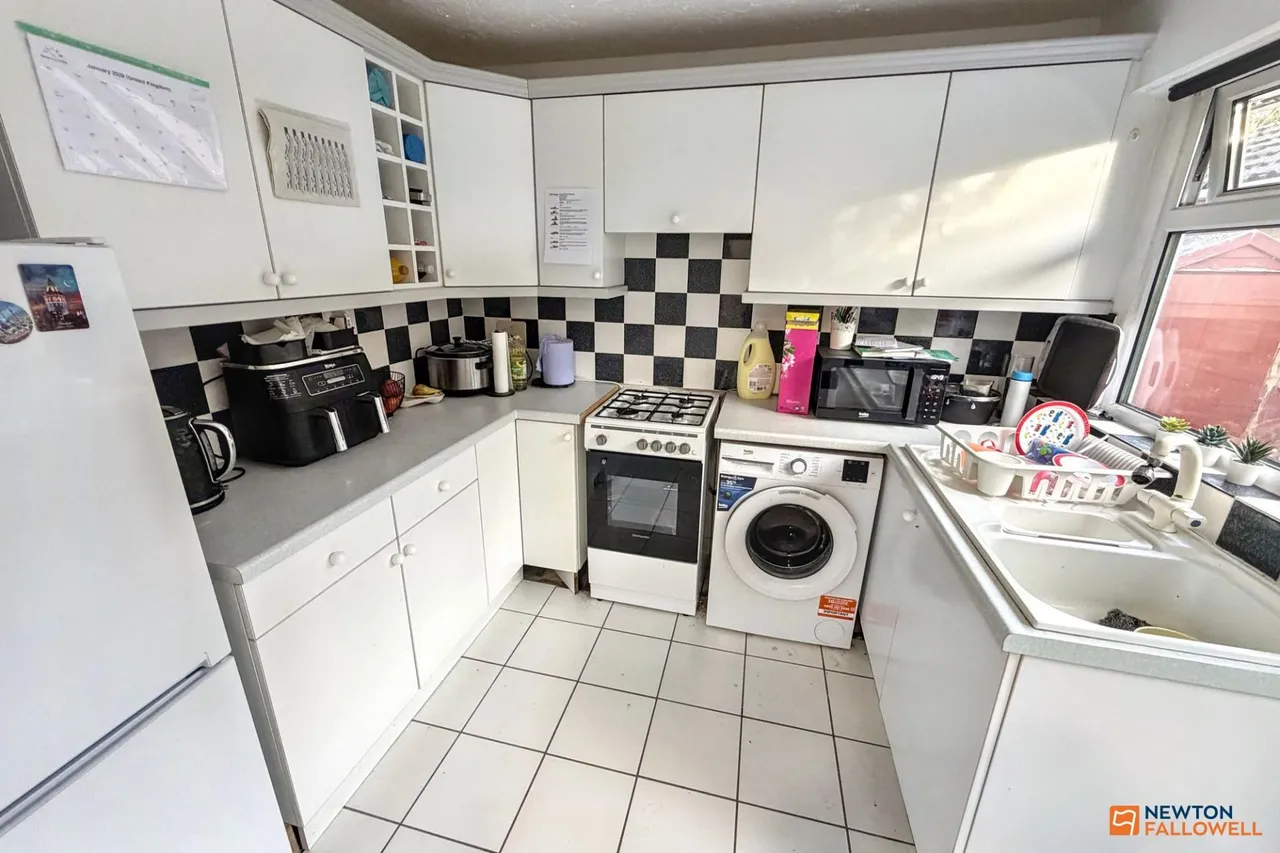 Bramall Court, Netherton, PE3, photo 4