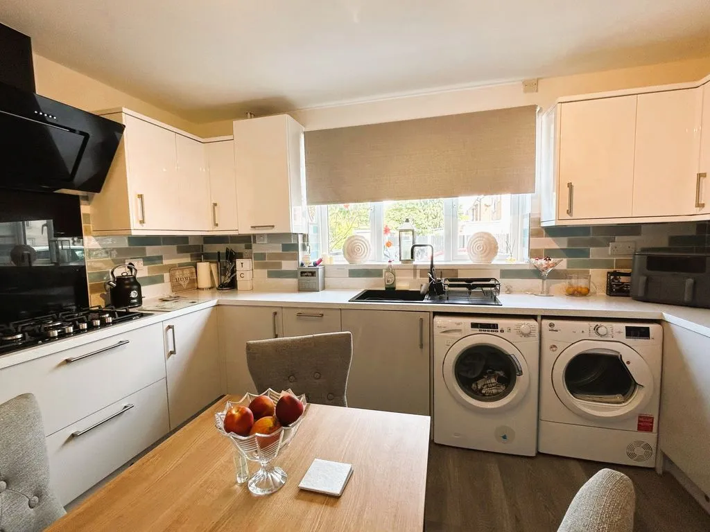 Cherwell Drive, Brownhills West, WS8, photo 4