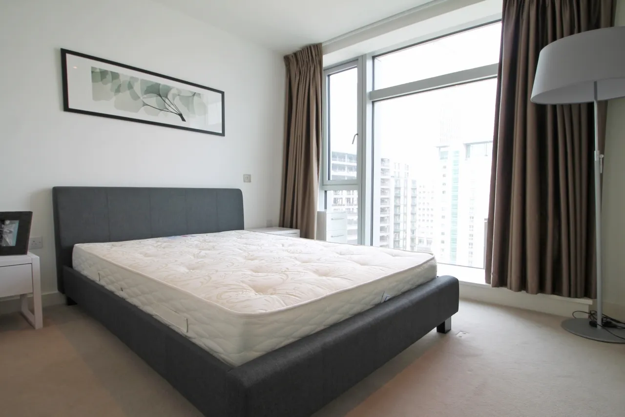 Pan Peninsula Square, Canary Wharf, E14, photo 4