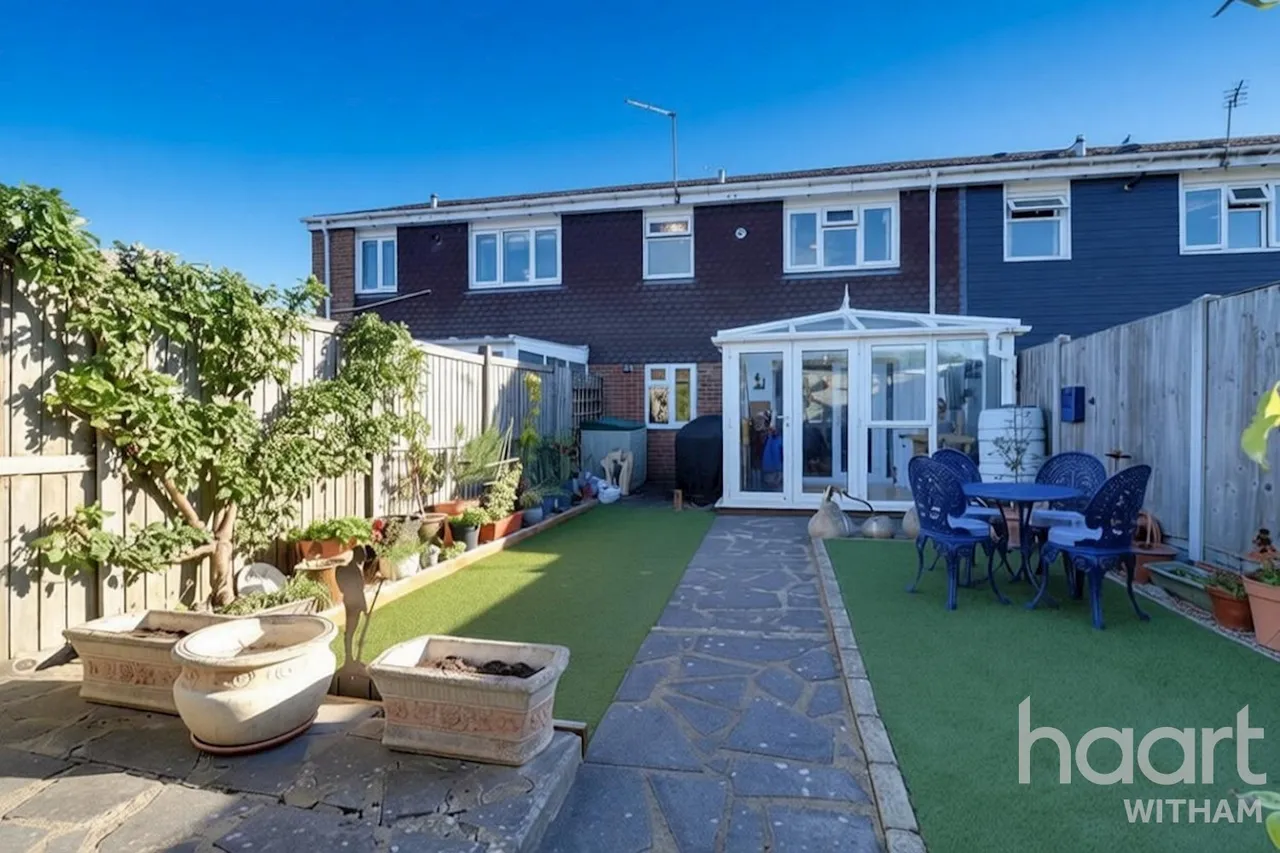 Helford Court, Witham, CM8, photo 11
