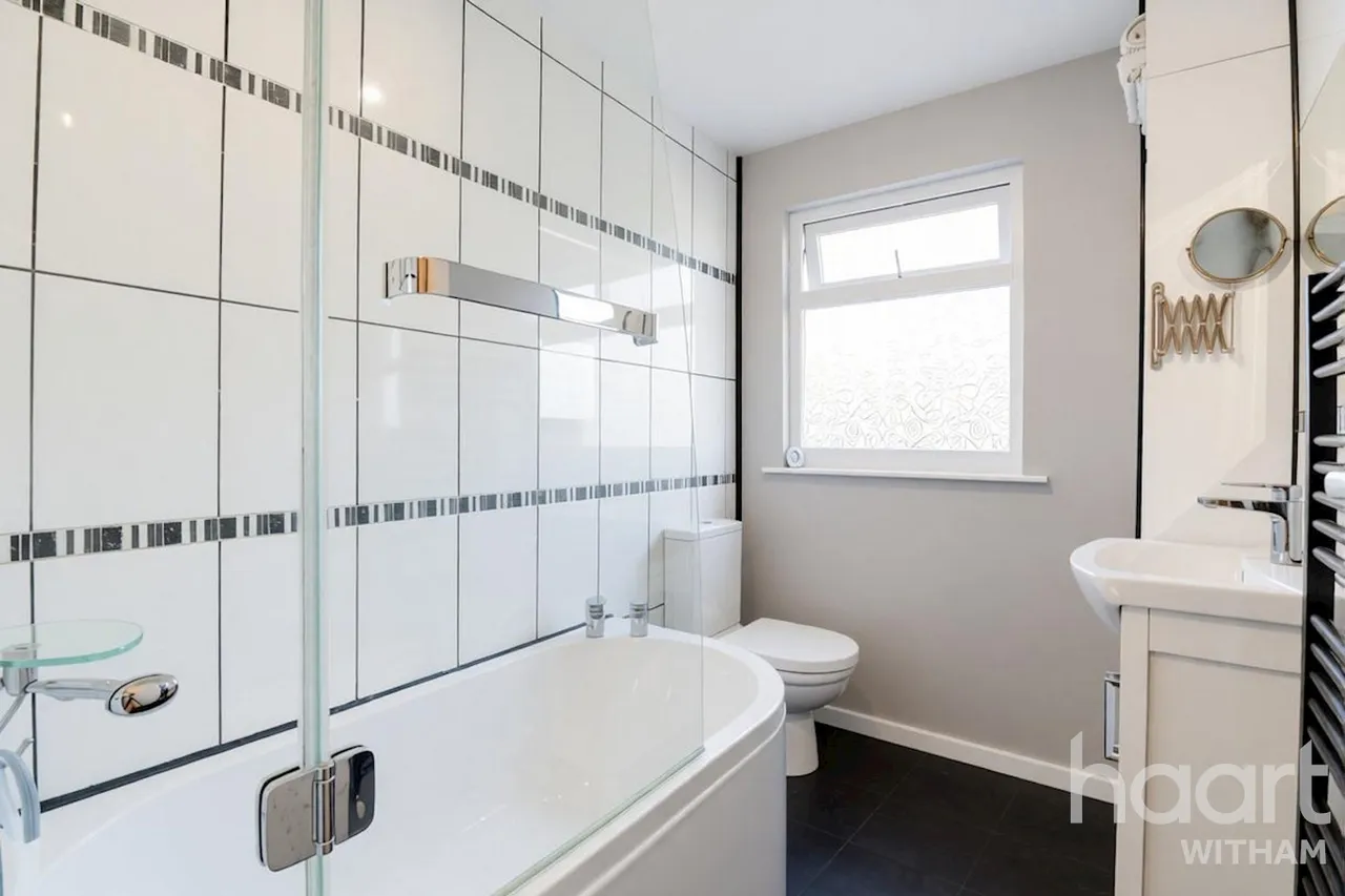Helford Court, Witham, CM8, photo 9