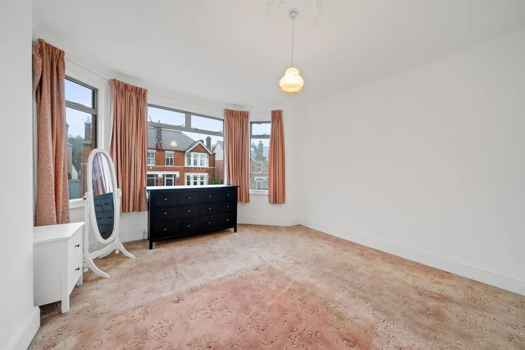 Eltham Park Gardens, SE9, photo 17