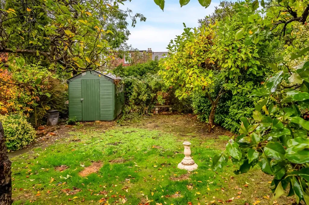 Eltham Park Gardens, SE9, photo 24