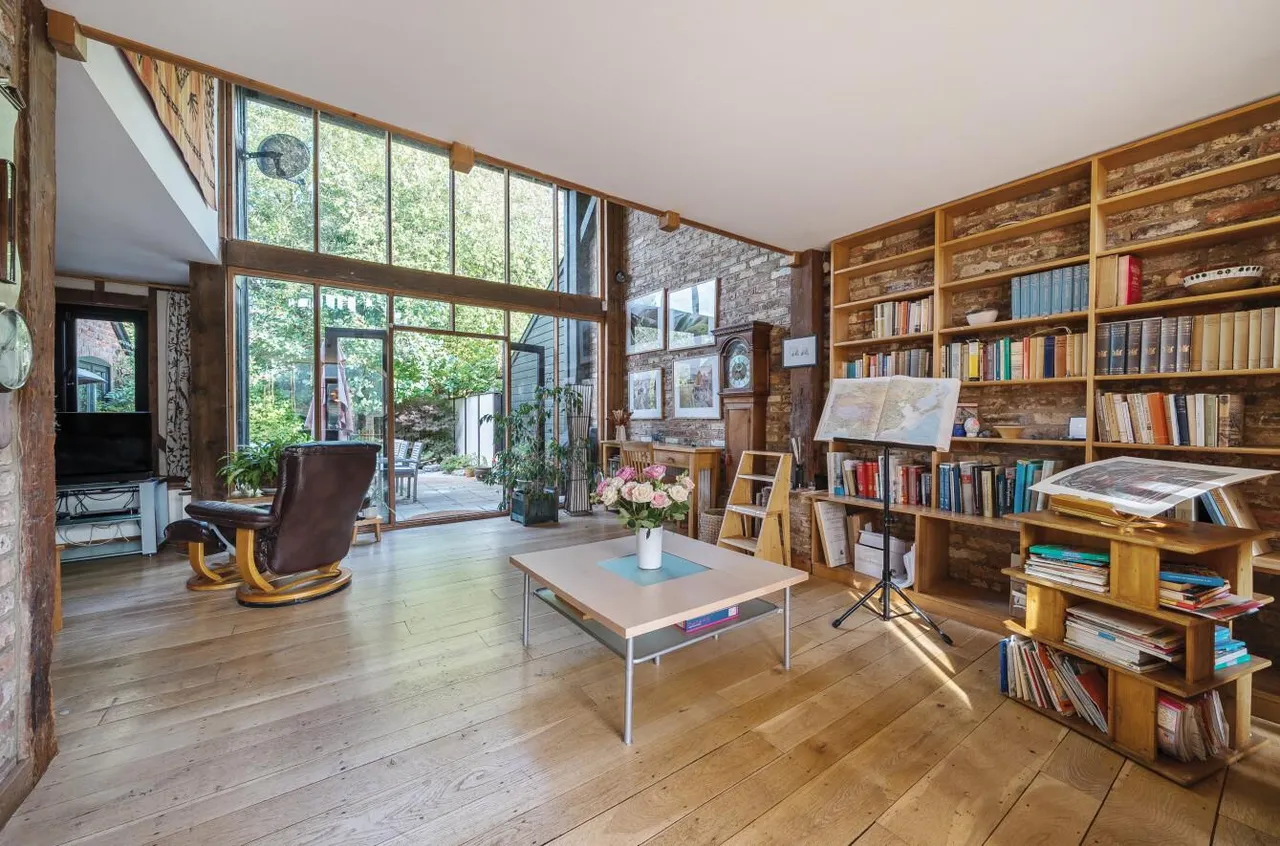 Stunning Barn Conversion, West Malling Fringes, photo 10