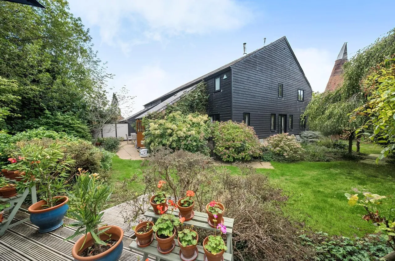 Stunning Barn Conversion, West Malling Fringes, photo 6