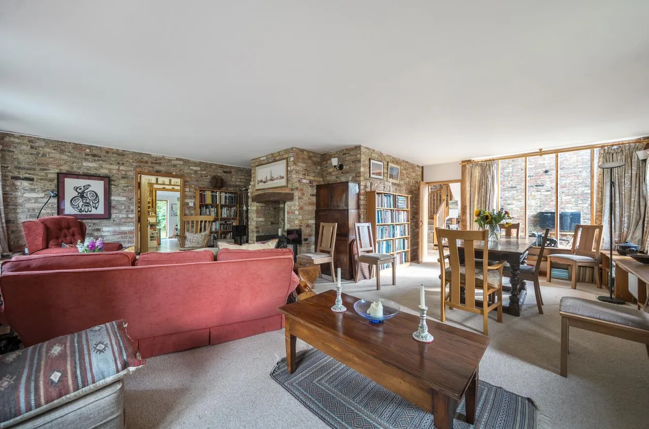 Stunning Barn Conversion, West Malling Fringes, photo 12