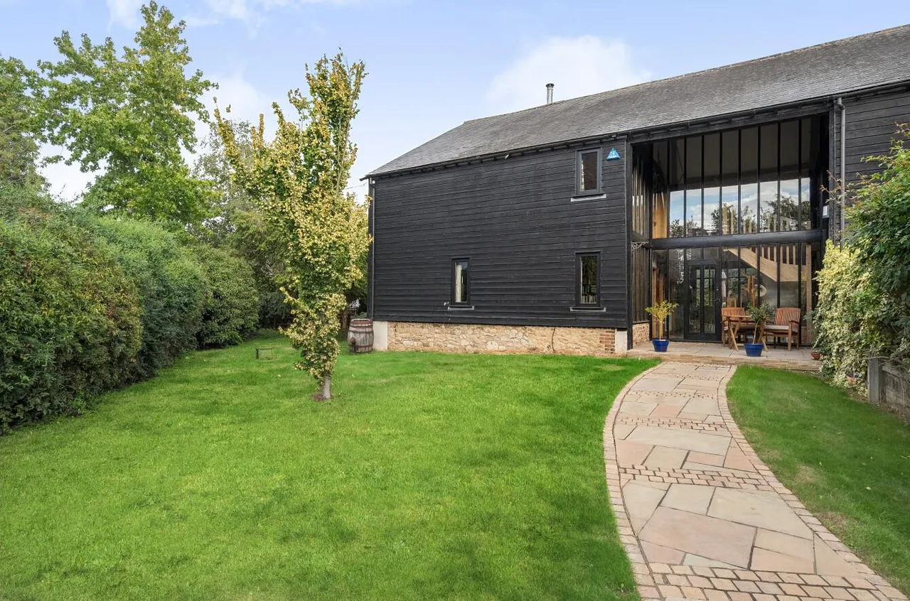 4 bed barn conversion for sale, Stunning Barn Conversion, West Malling Fringes