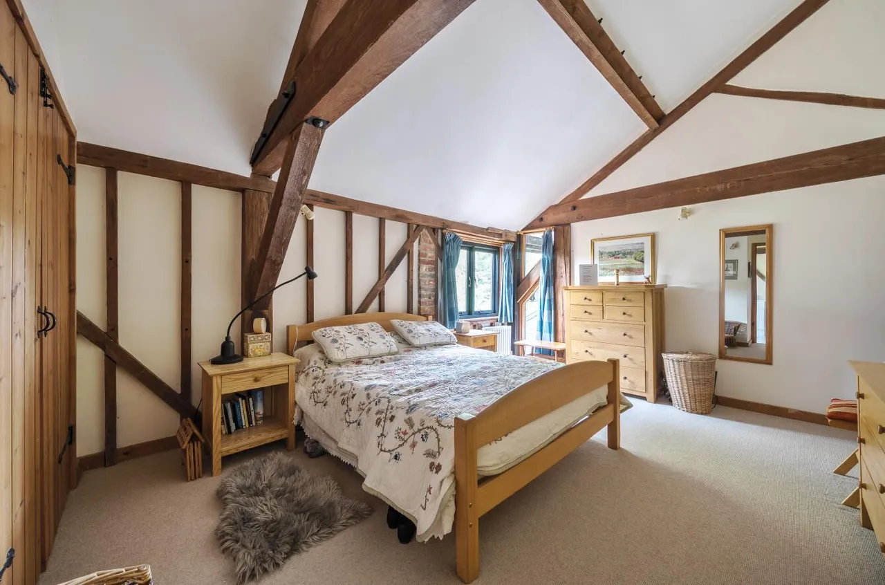 Stunning Barn Conversion, West Malling Fringes, photo 26