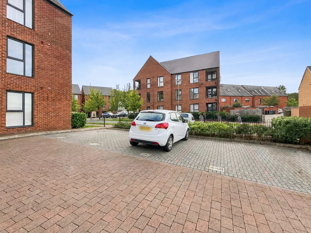 Upton Walk, Ketley, TF1, photo 15