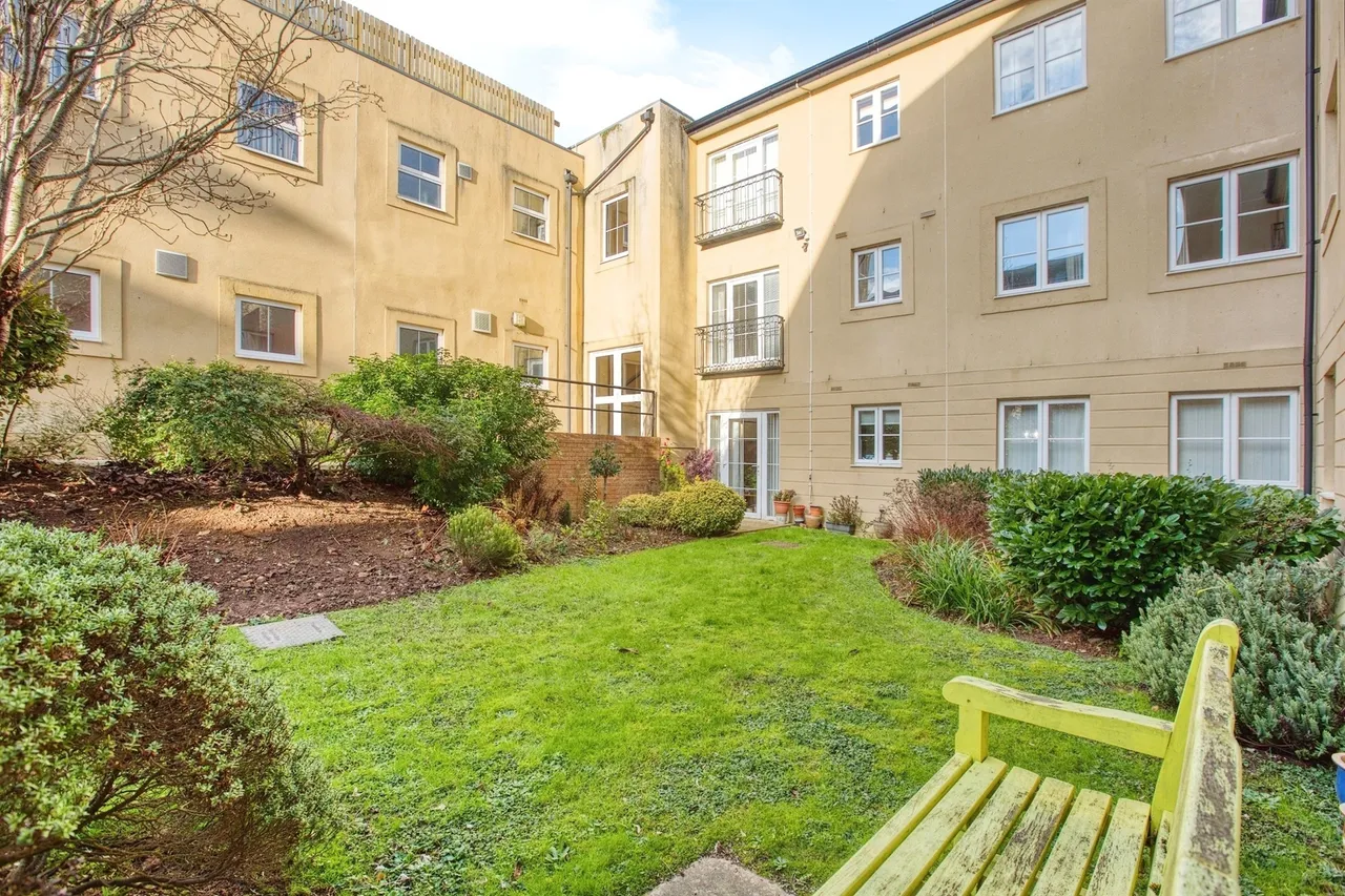 South Street, Yeovil, BA20, photo 17