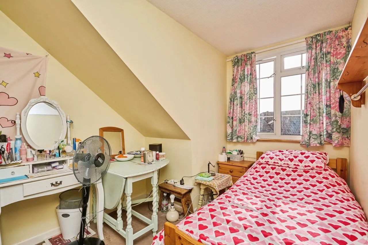 Denton Gardens, East Cowes, PO32, photo 24