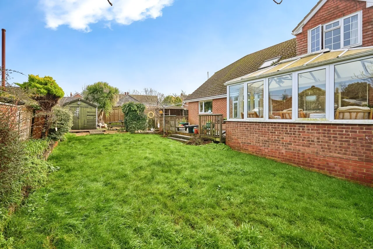 Denton Gardens, East Cowes, PO32, photo 12