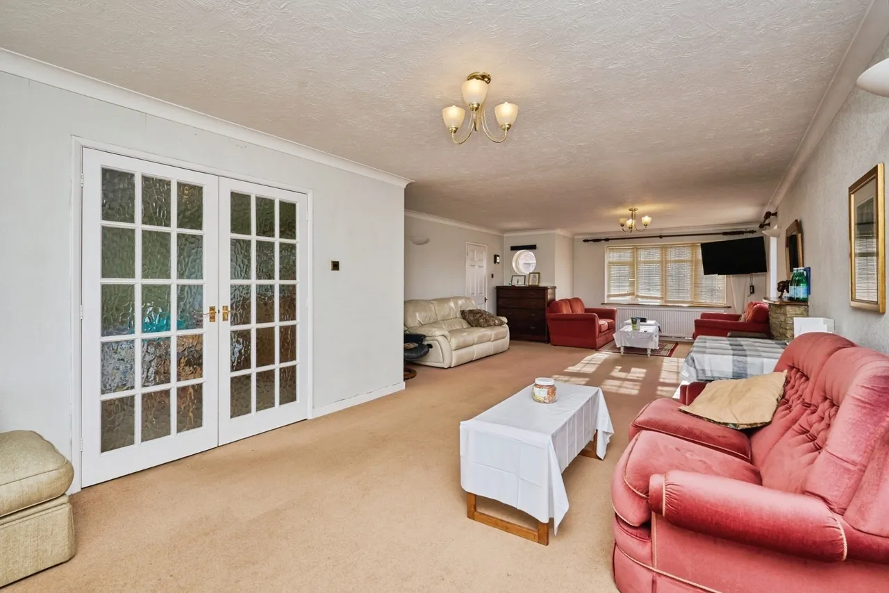 Denton Gardens, East Cowes, PO32, photo 8