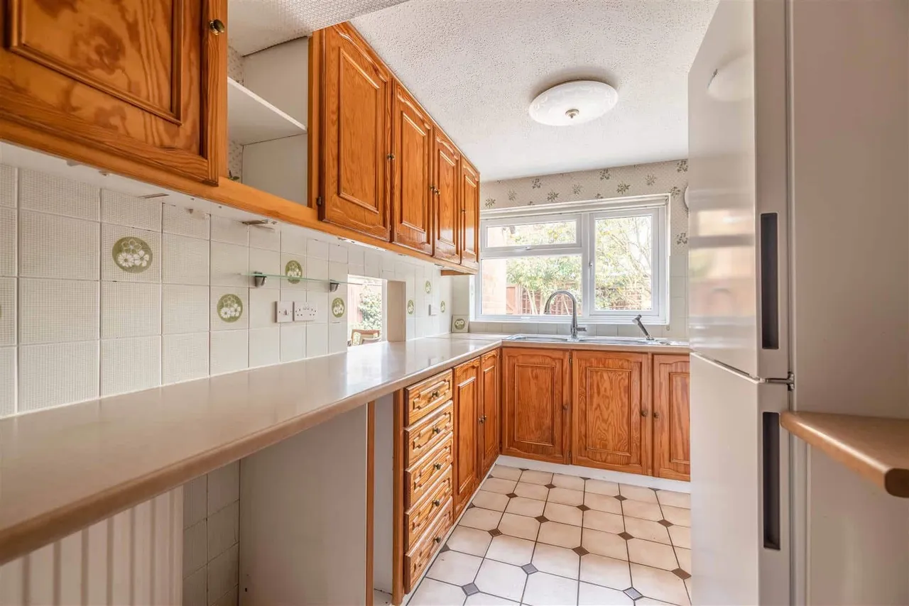 Holly Crescent, Windsor, SL4 5SL, photo 6
