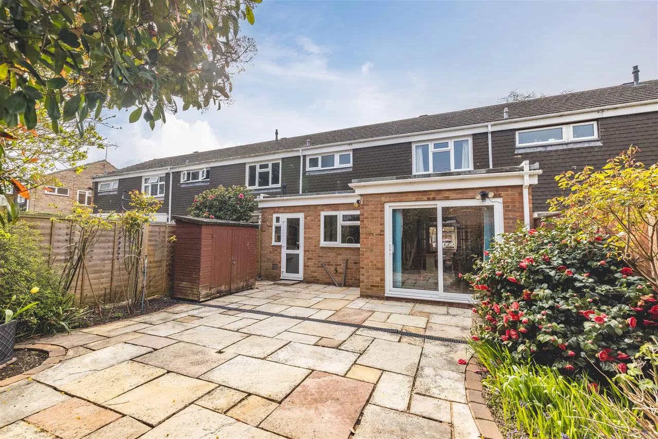 Holly Crescent, Windsor, SL4 5SL, photo 18