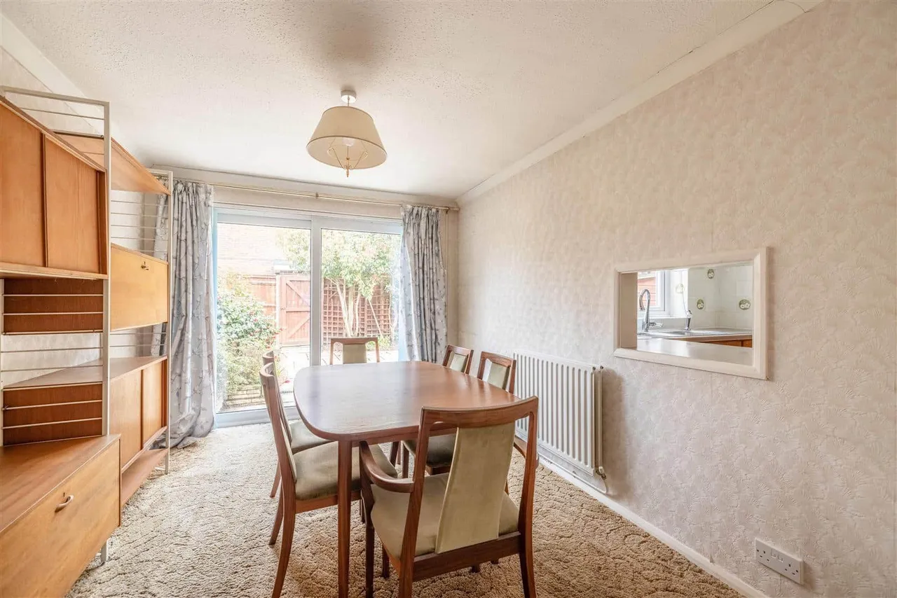 Holly Crescent, Windsor, SL4 5SL, photo 4