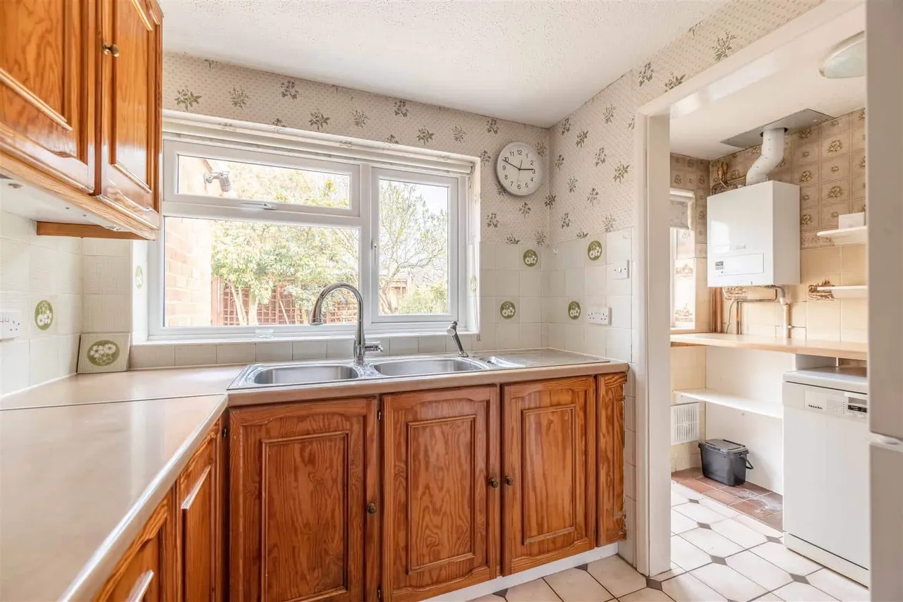 Holly Crescent, Windsor, SL4 5SL, photo 7