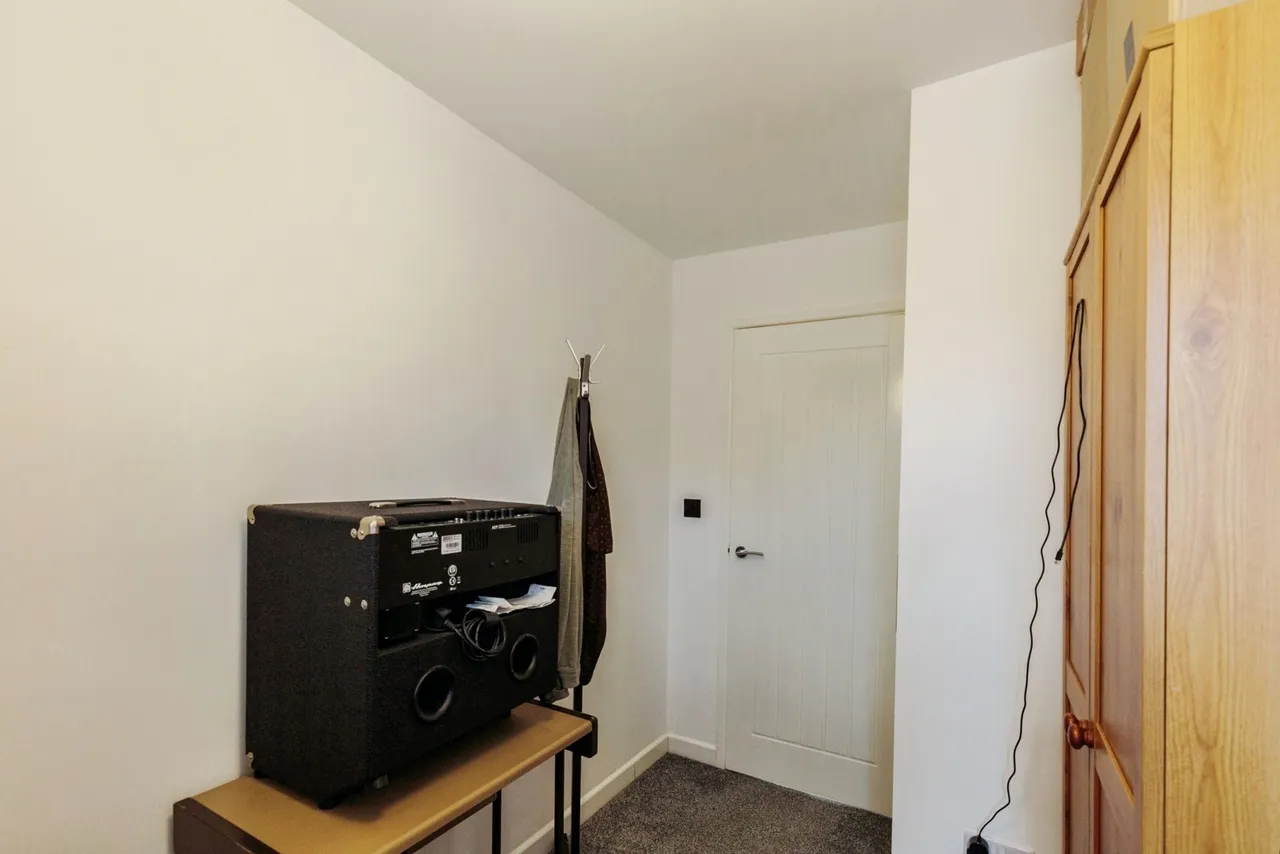 Pennystone Road, FY2, photo 14