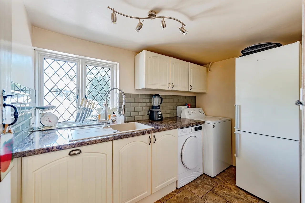 Hazelwick Mill Lane, Crawley, RH10, photo 10