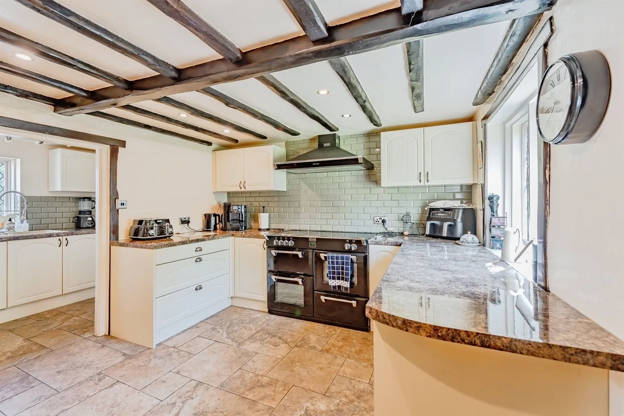 Hazelwick Mill Lane, Crawley, RH10, photo 4