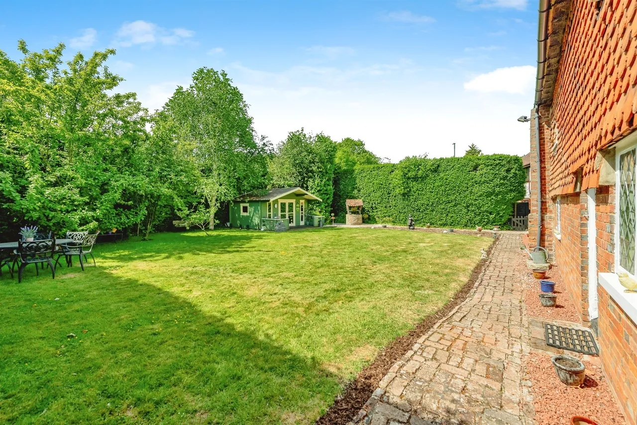 Hazelwick Mill Lane, Crawley, RH10, photo 24