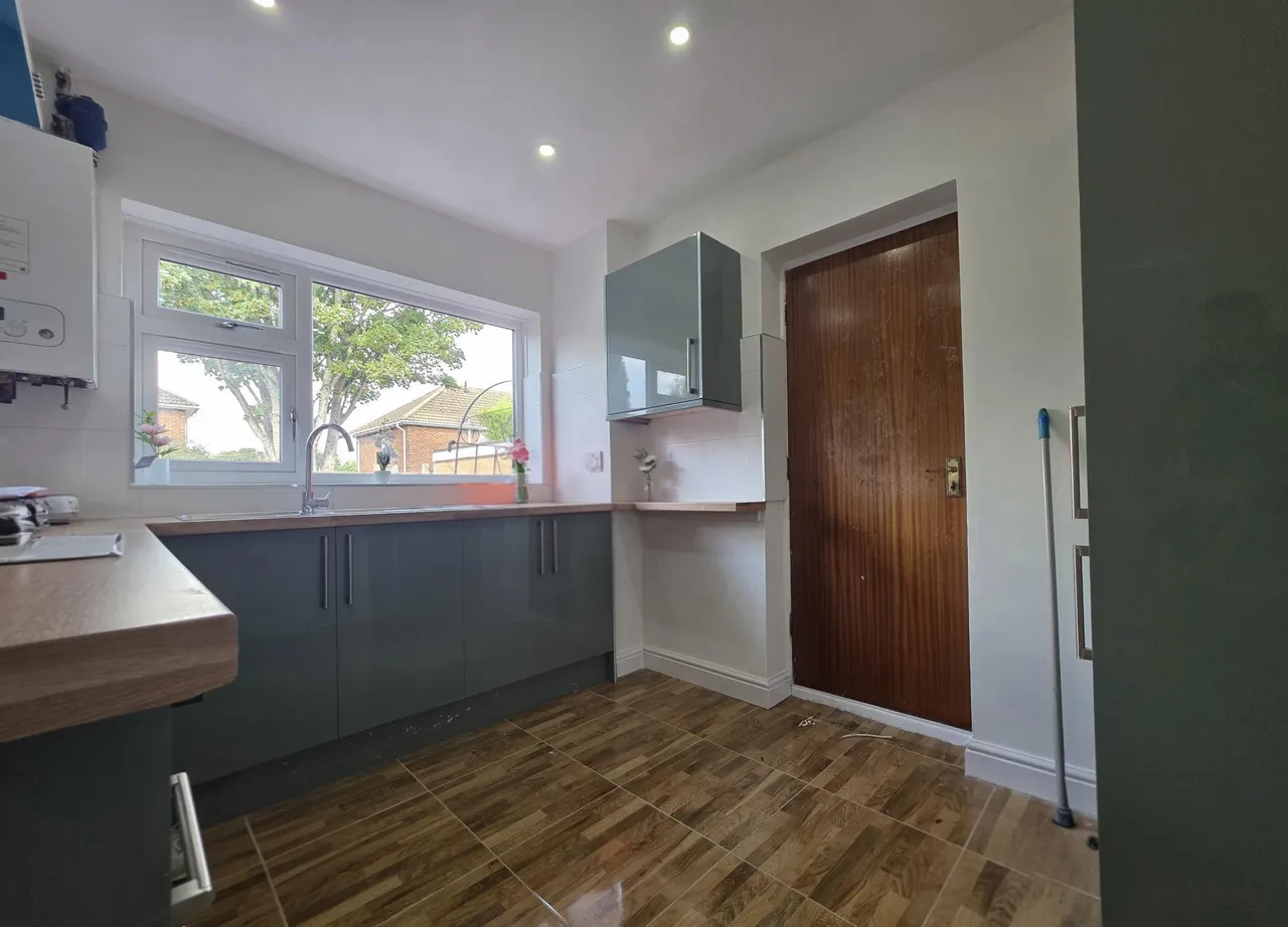 Rockland Gardens, Willenhall, WV13, photo 4