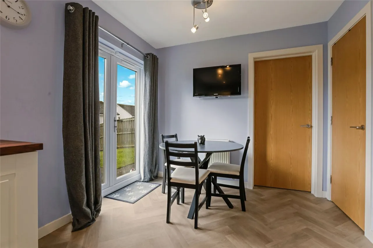 Breichwater Place, Fauldhouse, Bathgate, West Lothian, EH47, photo 8