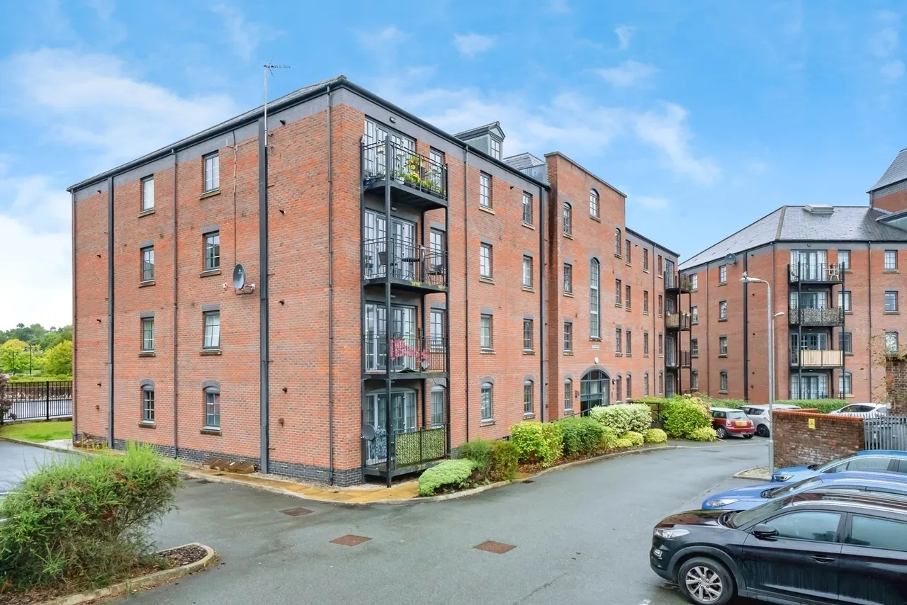 Elphins Drive, WARRINGTON, Cheshire, WA4, photo 8