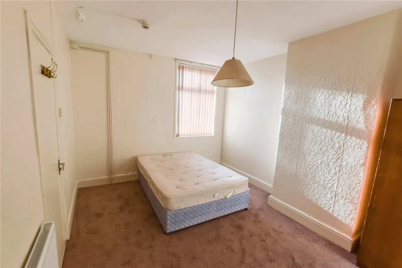 Liverpool Road, Eccles, M30, photo 3